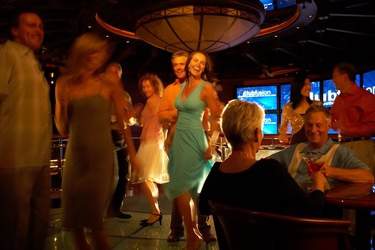 Princess Cruises Royal Class Interior club 6 1.jpg